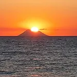 Casa Kalavria A 50mt Dal Mare 公寓