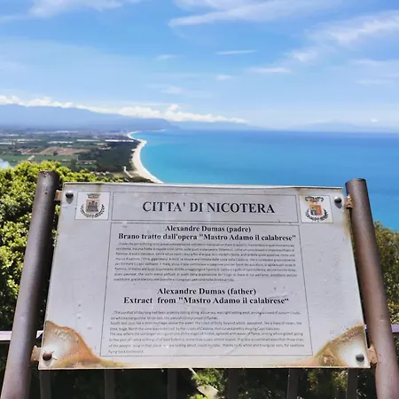 Casa Kalavria A 50mt Dal Mare