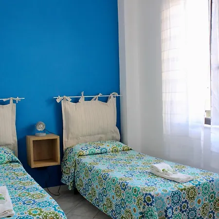 Casa Kalavria A 50mt Dal Mare 아파트